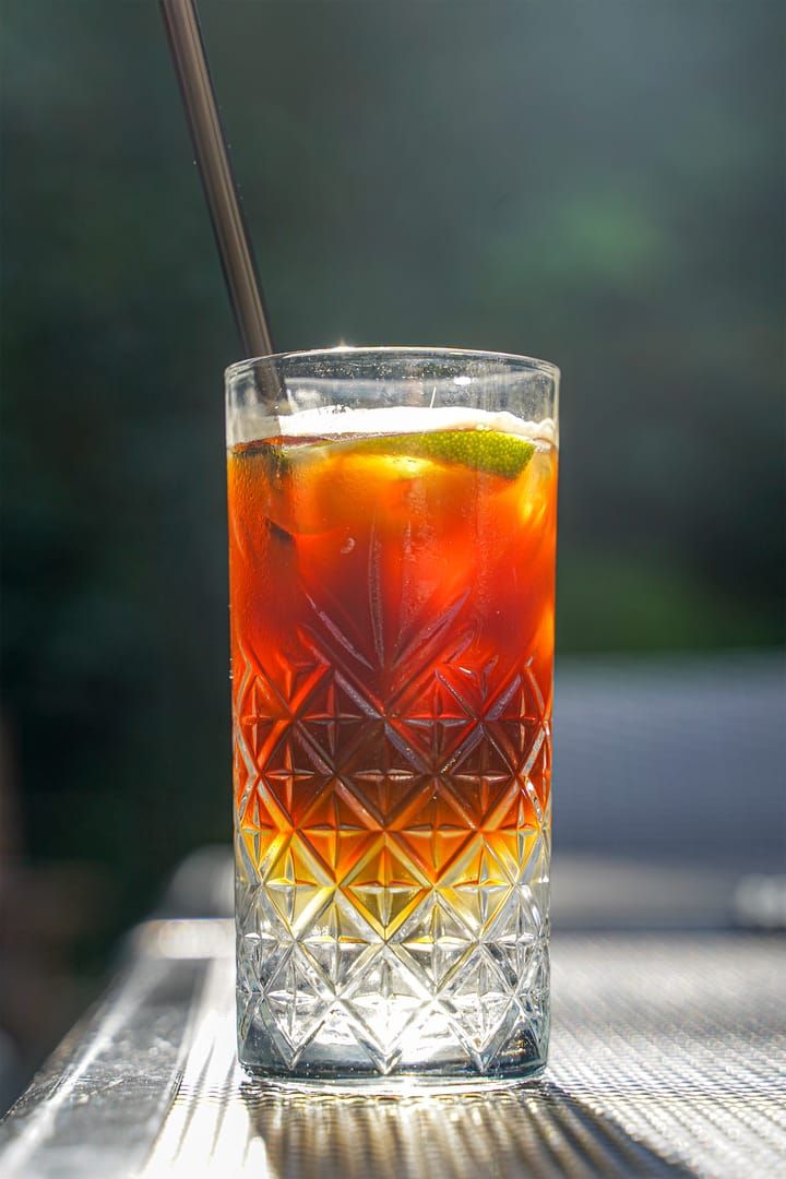 Black Velvet and Other Mixed Drinks with Guinness